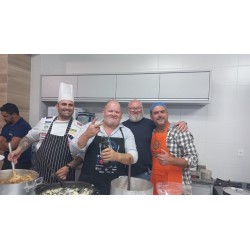 Campanha RISOTO SOLIDÁRIO – A CORRENTE DO BEM em prol do Hospital Erasto Gaertner, com evento em Campo Largo.